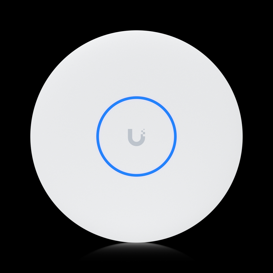 Ubiquiti - Ceiling-mounted 6-stream WiFi 7 AP with 10/5/2.5/1 GbE support.