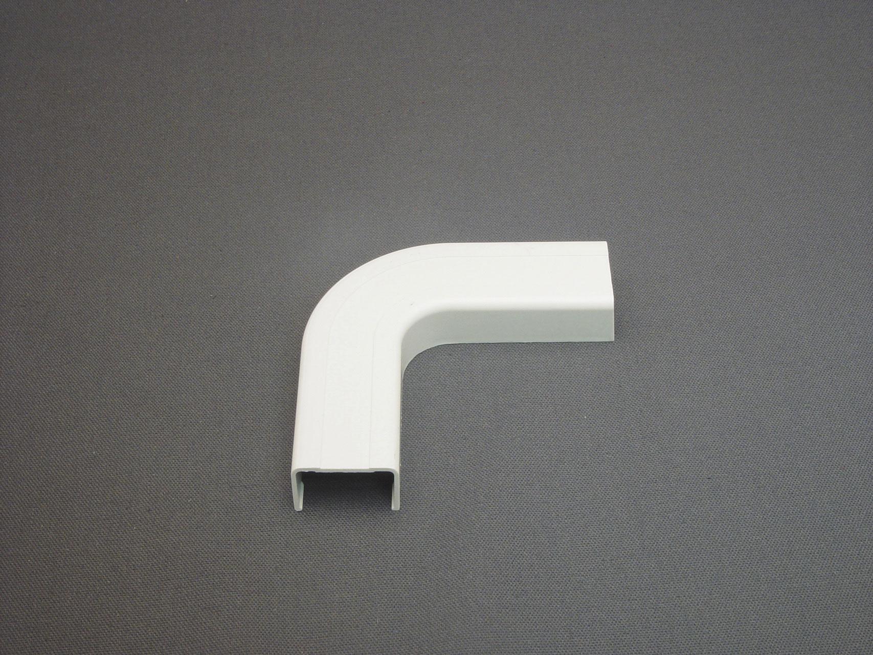 ICC - FLAT ELBOW, RACEWAY, 1 1/4" WHITE (10 PC
