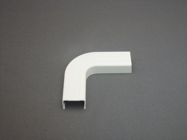 ICC - FLAT ELBOW, RACEWAY, 1 1/4" WHITE (10 PC